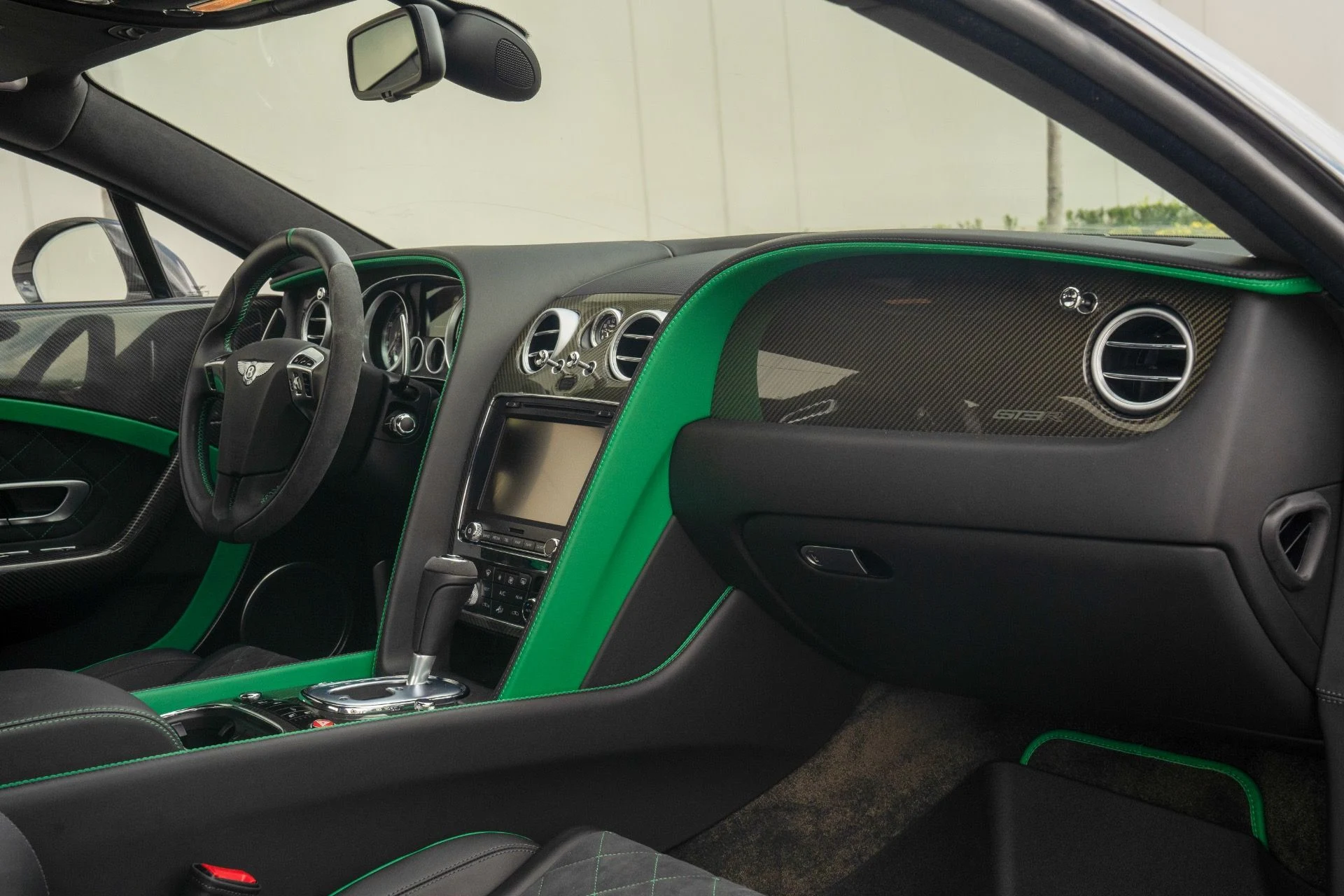 mph024_1823096359_Used_2015_Bentley_Continental_GT_3_R_1755707839_9e2109c2e6
