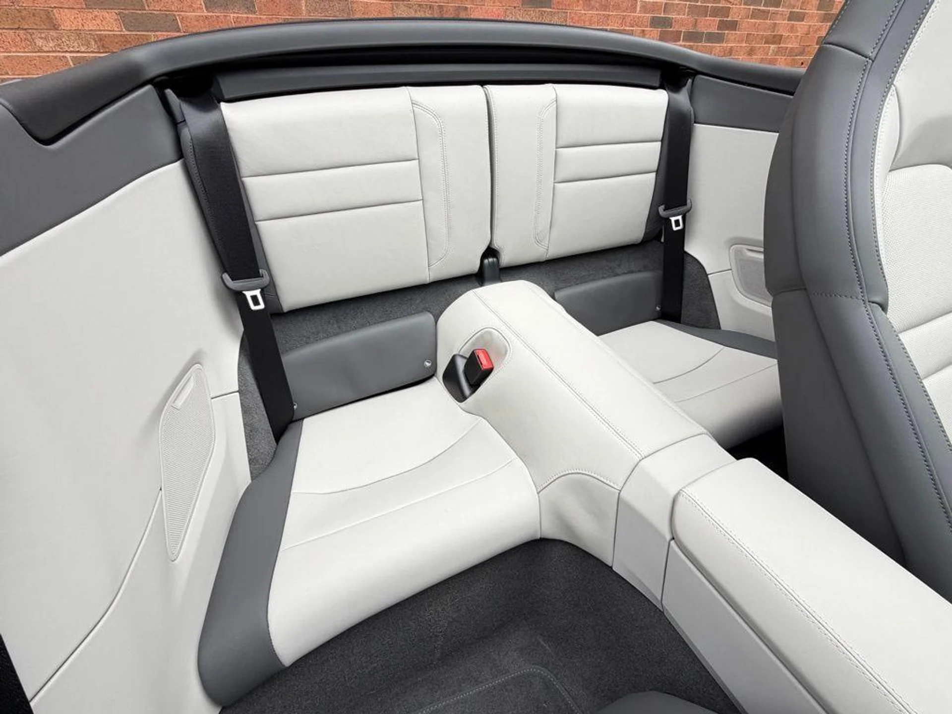 mph024_1828014043_bc_X4yyr_Qrw_Xzwovmg_CK_5_X5e_O8_Y_9e95d36c51