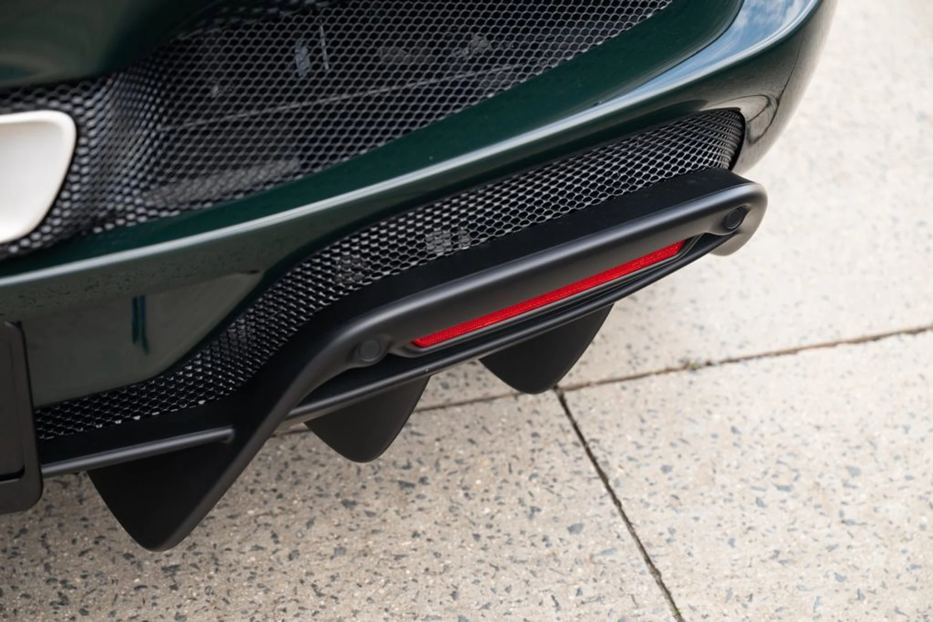 mph024_1831883943_274c0bf2dea24918969463d113d655f0_a6d4c08de5