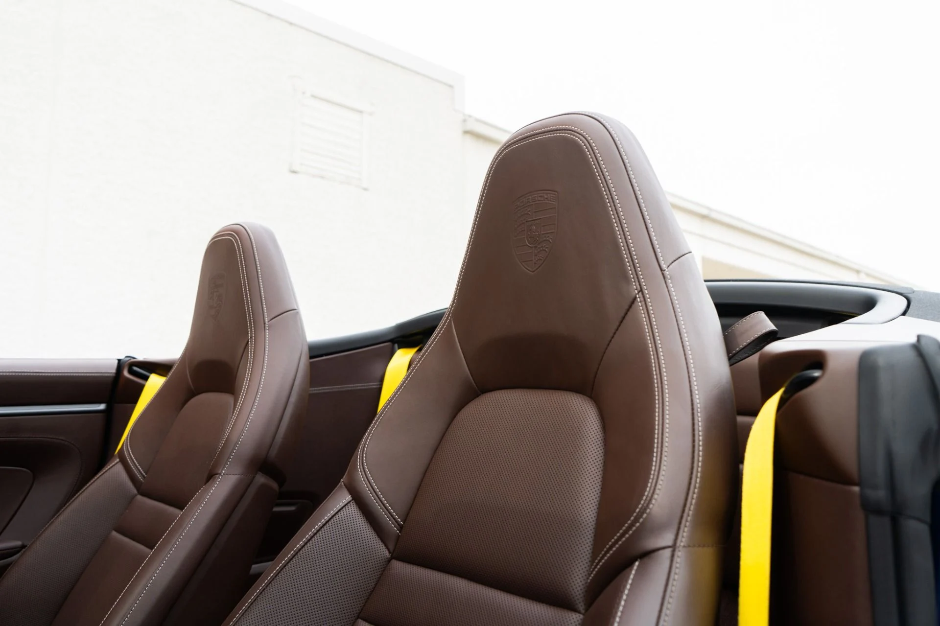 mph024_1833722978_Used_2021_Porsche_911_Carrera_S_1769812608_3be7eec713