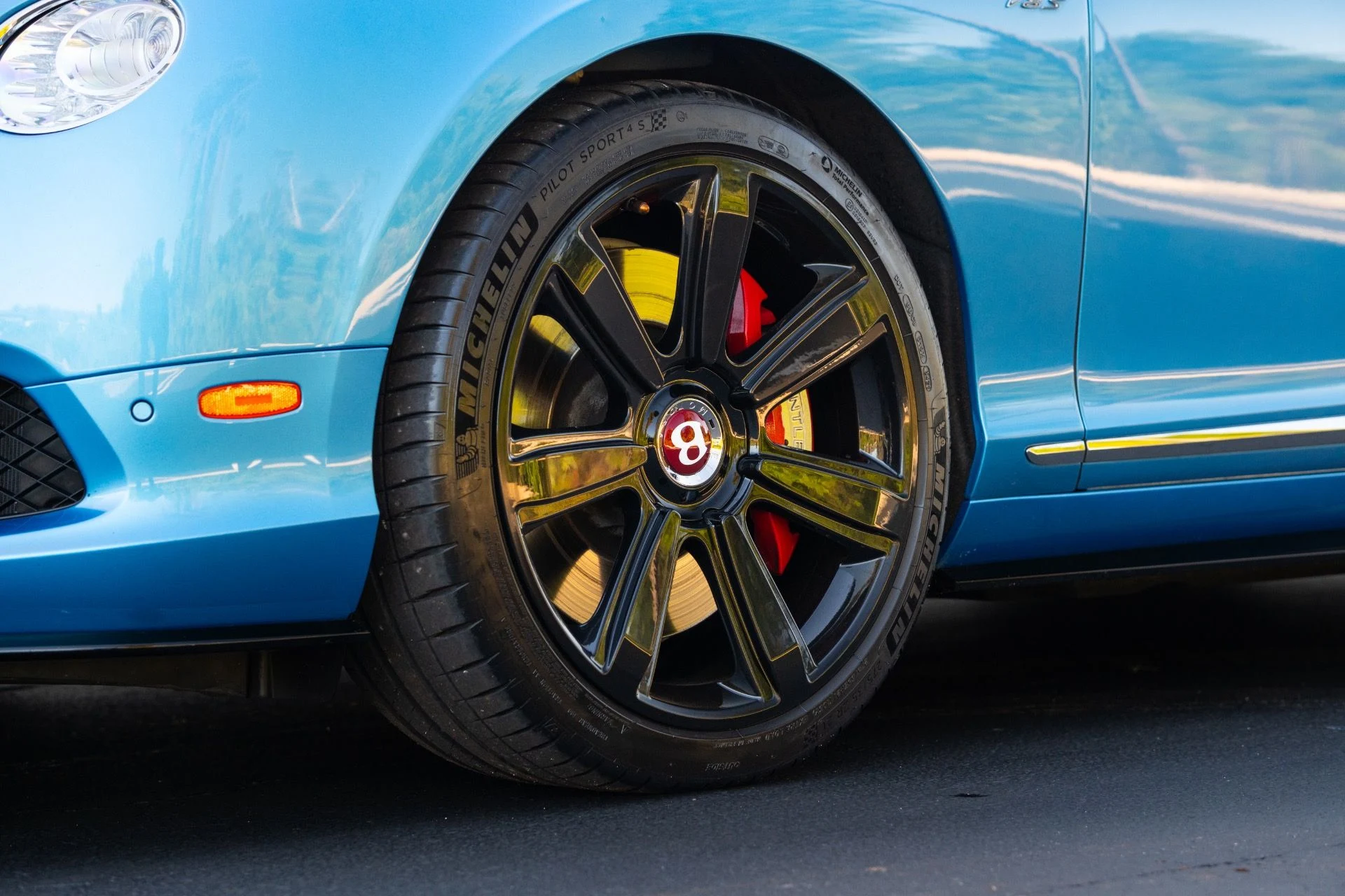 mph024_1836799911_Used_2015_Bentley_Continental_GT_V8_S_1769717310_52390ca98e