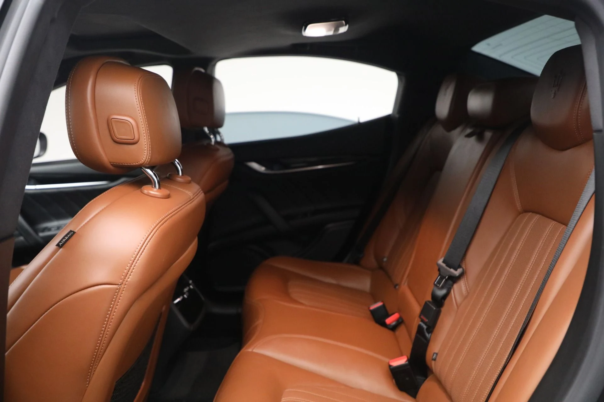 mph024_1837361400_Used_2023_Maserati_Ghibli_Modena_Q4_1773409122_7910515bf8