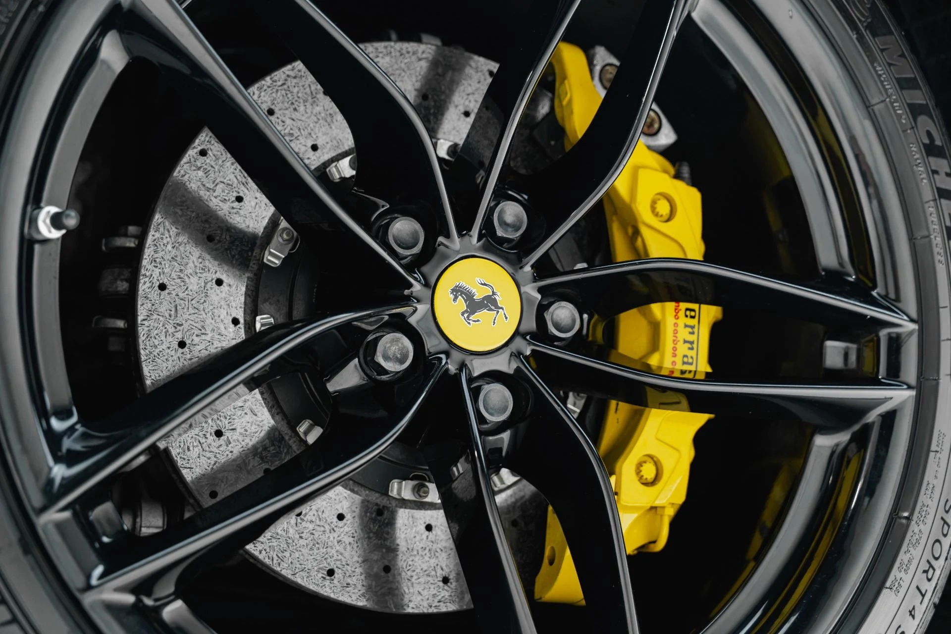 mph024_1839492642_Used_2016_Ferrari_488_GTB_1789513522_1133d389dc