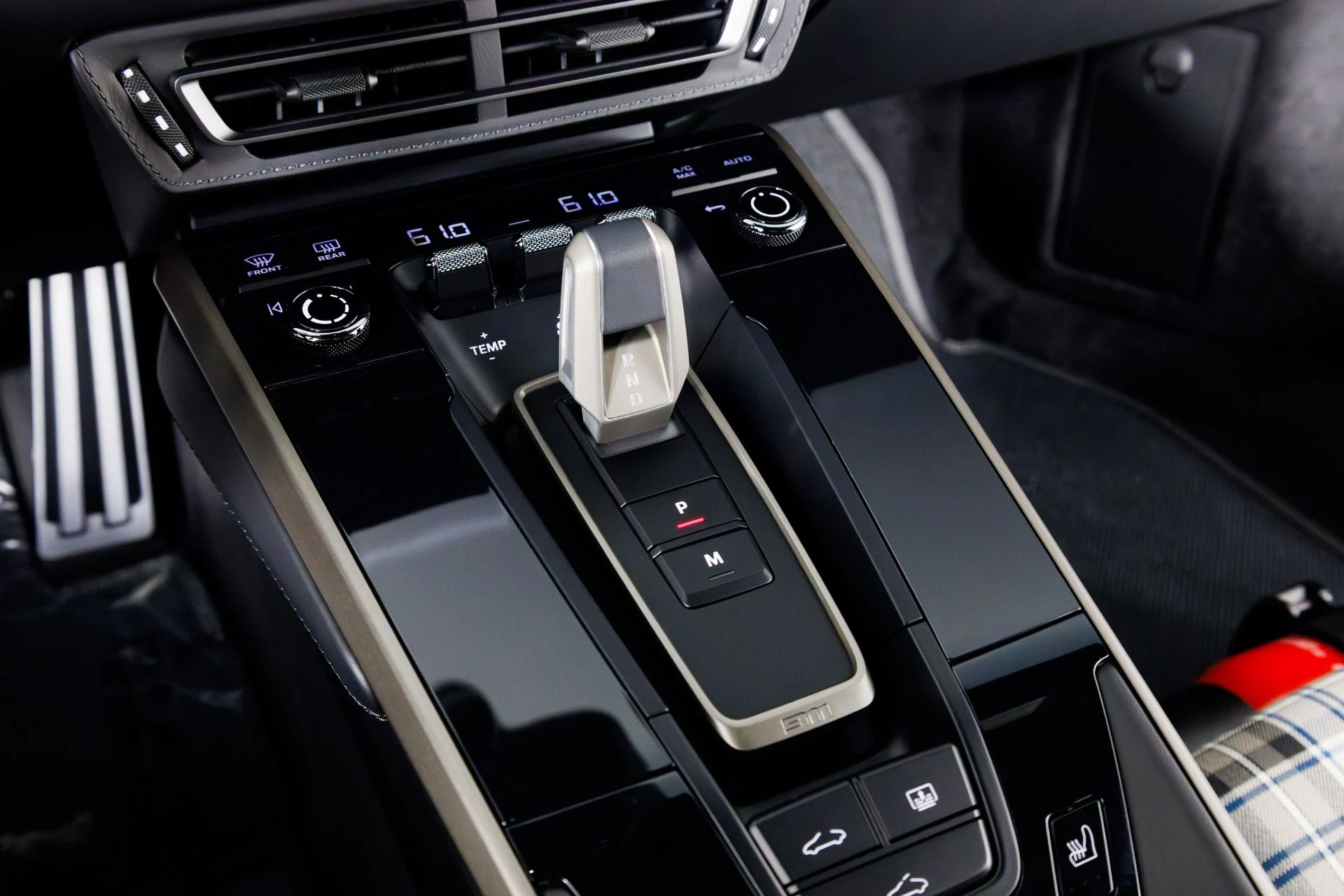 mph024_1840127666_Used_2025_Porsche_911_Turbo_50_Years_1769709981_085694ff73