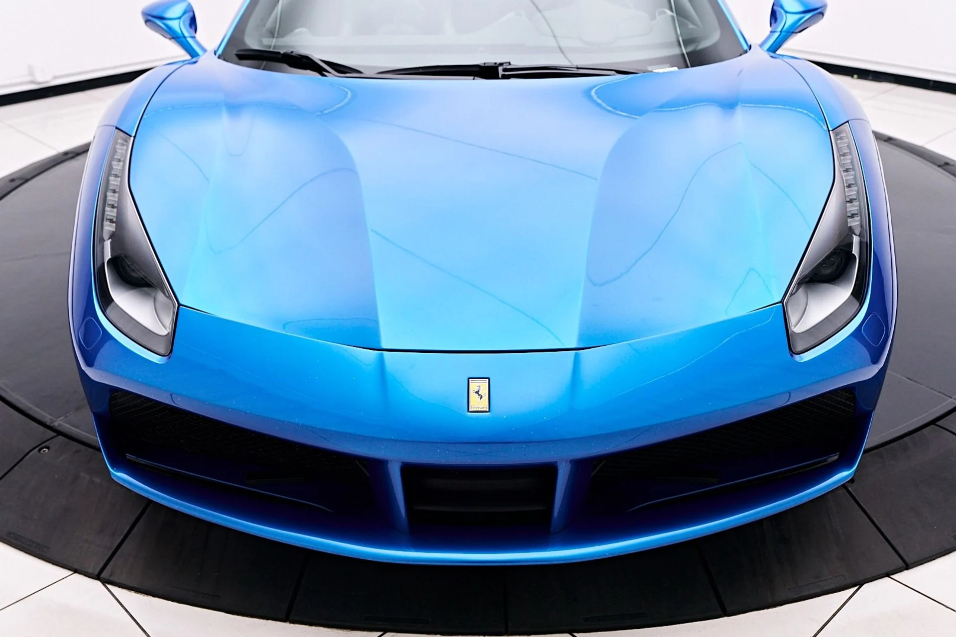 mph024_1844565292_Used_2016_Ferrari_488_Spider_Base_1736016908_2ce5d27f7d