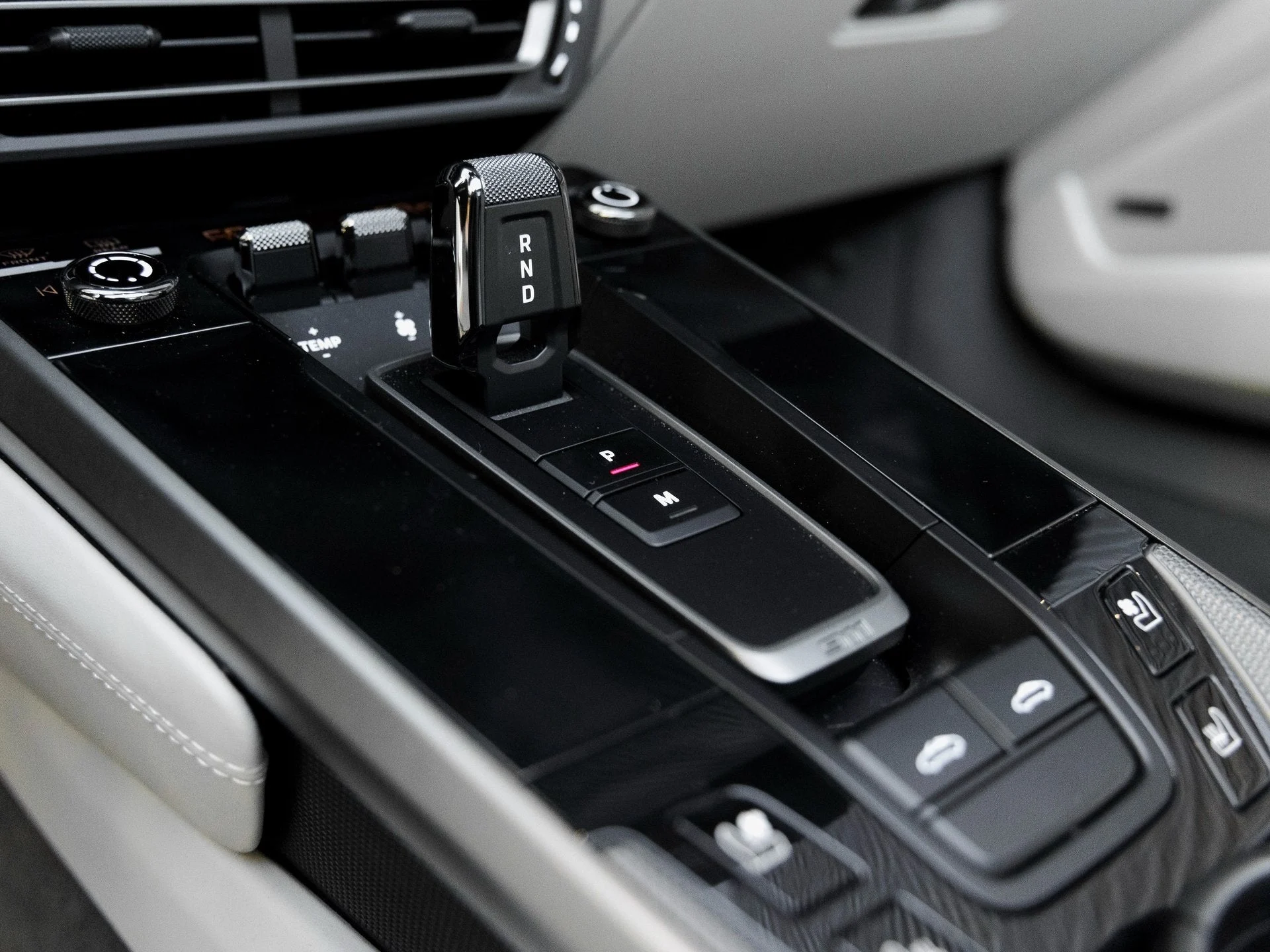 mph024_1851968876_25_017c5ef9a4