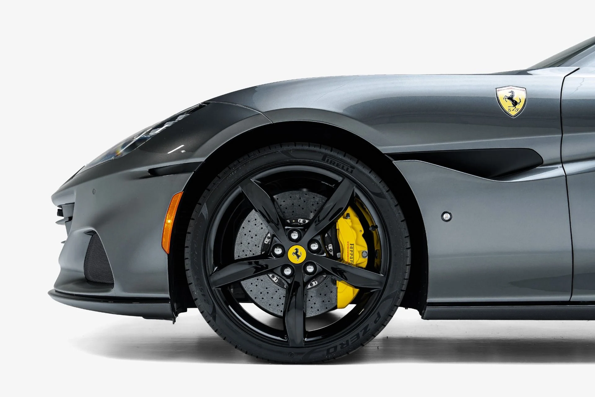 mph024_1854105261_Used_2023_Ferrari_Portofino_M_1792006323_5b64f7a570