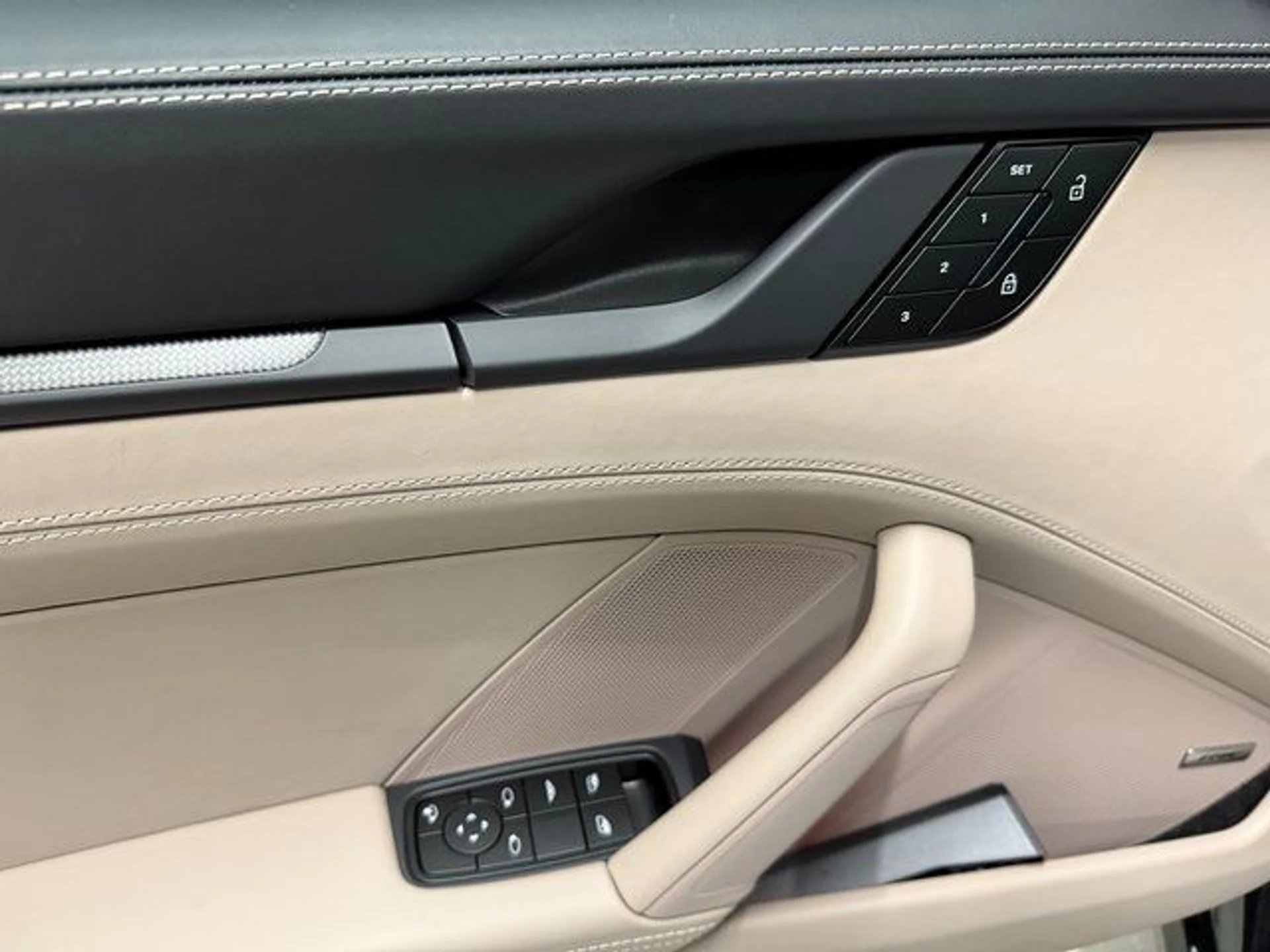 mph024_1855022903_65537b1bb0b43ddb85fe3638bc8094fd_fc8720c6e1