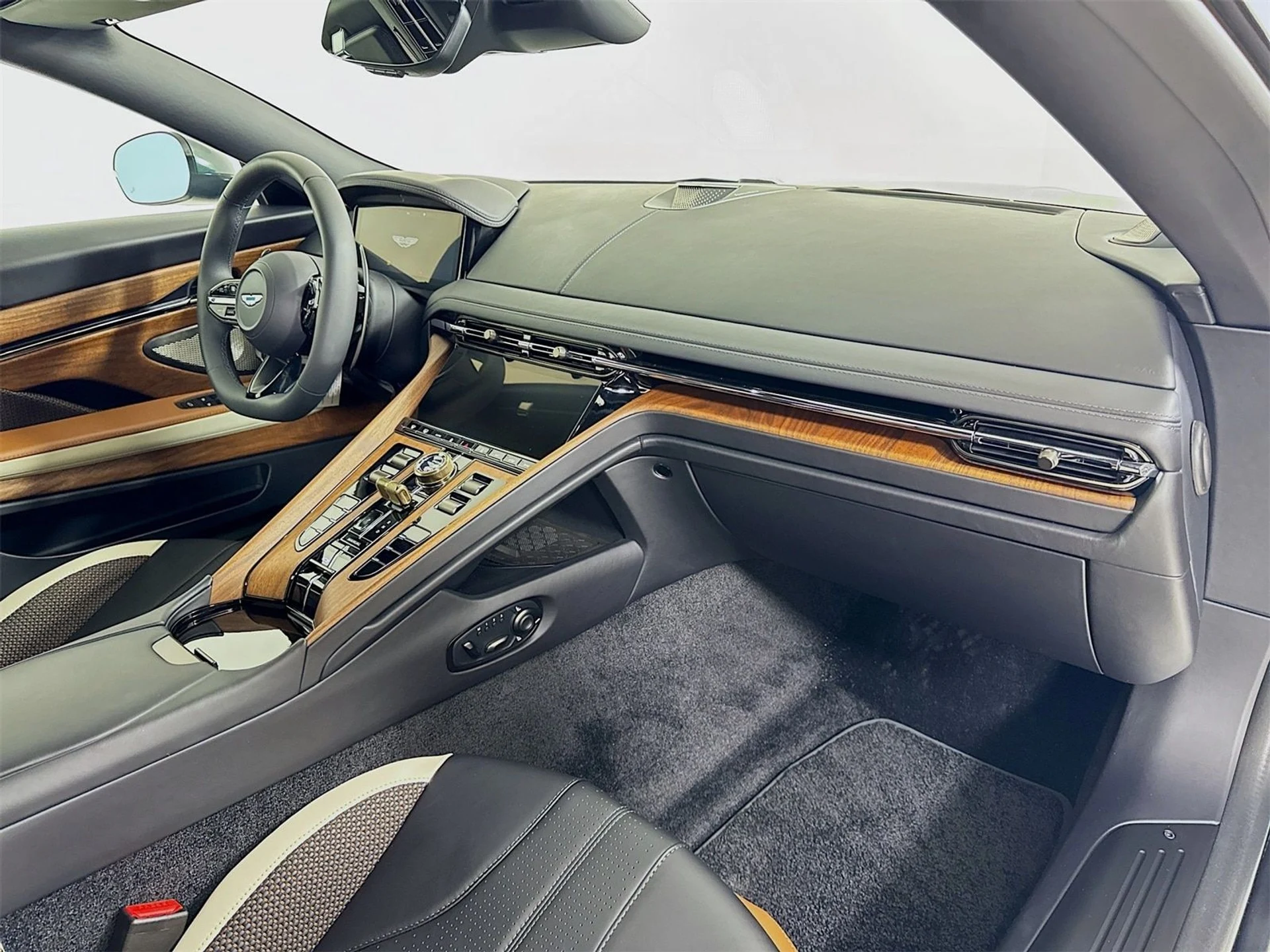 mph024_185697420_929fd521843d01a57b71a702b382d639x_5ed5b49897