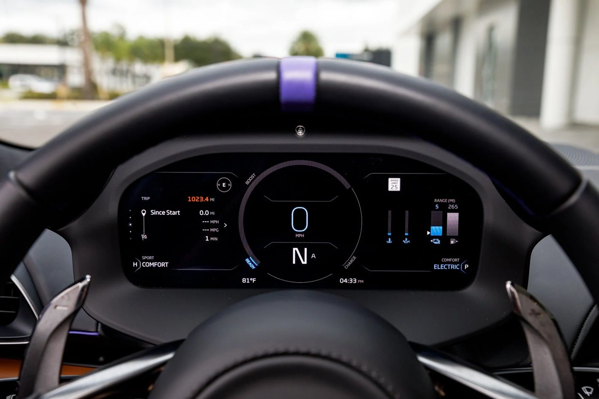 mph024_186311329_620_p25_l_0af236fc30