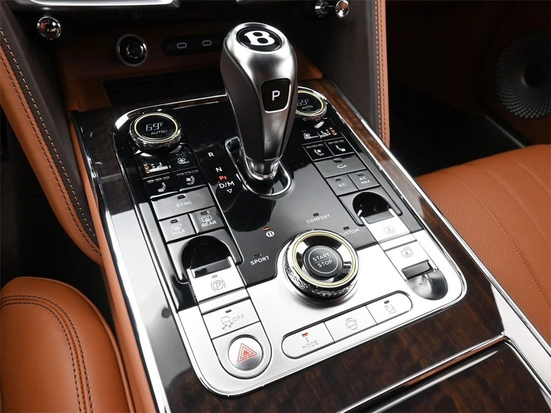 mph024_1864834074_0b79e500373e78a74cf9ab52f531dfb5x_834e4c4465