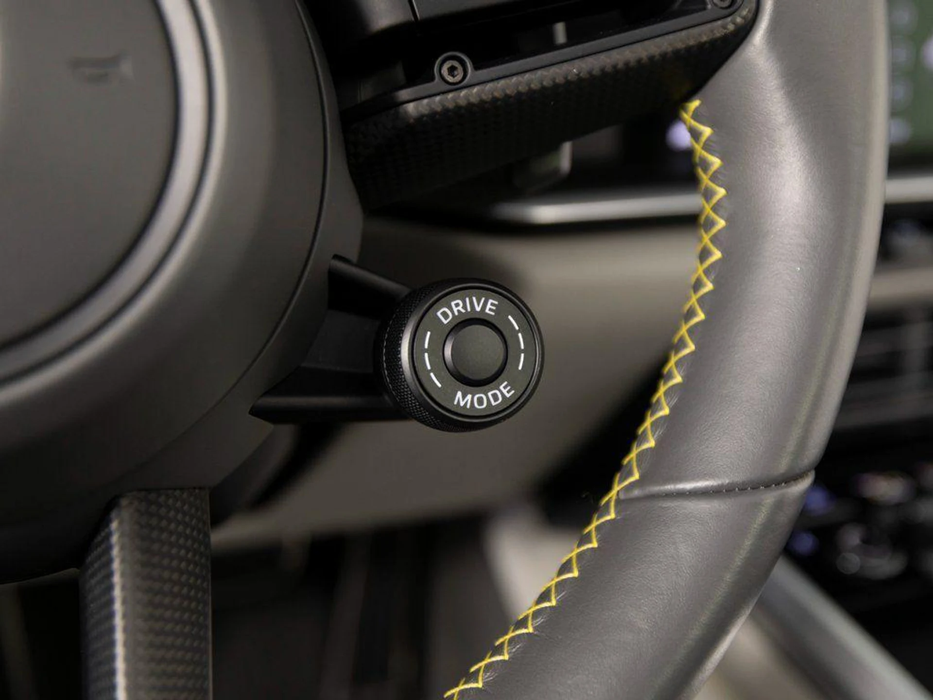 mph024_1865721830_b_M_Vmqe_A_Ti_R0_Ygyzavp_Ifw24_p_I_e73db0a4a9