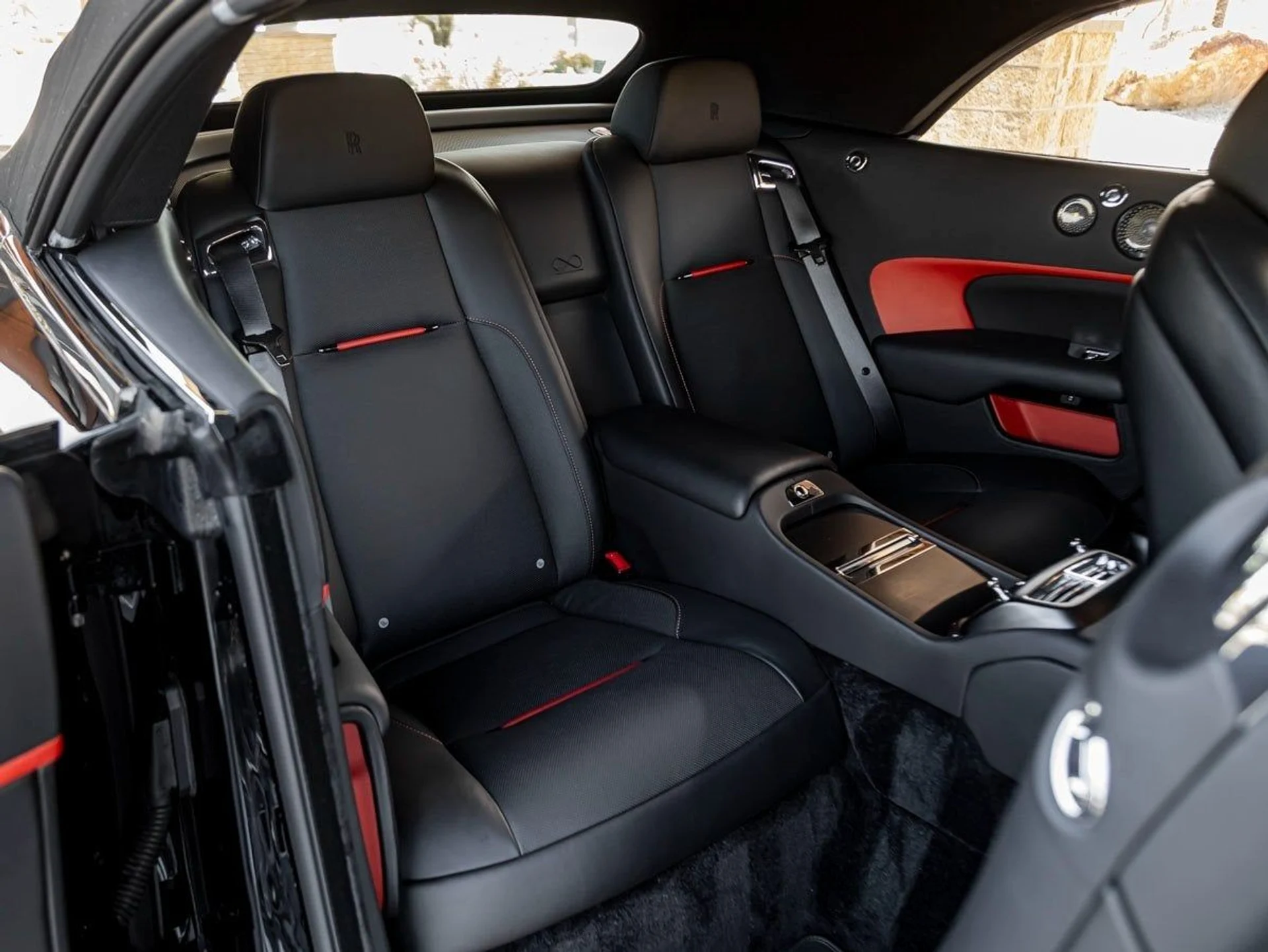 mph024_186584942_25_70a7c003a5