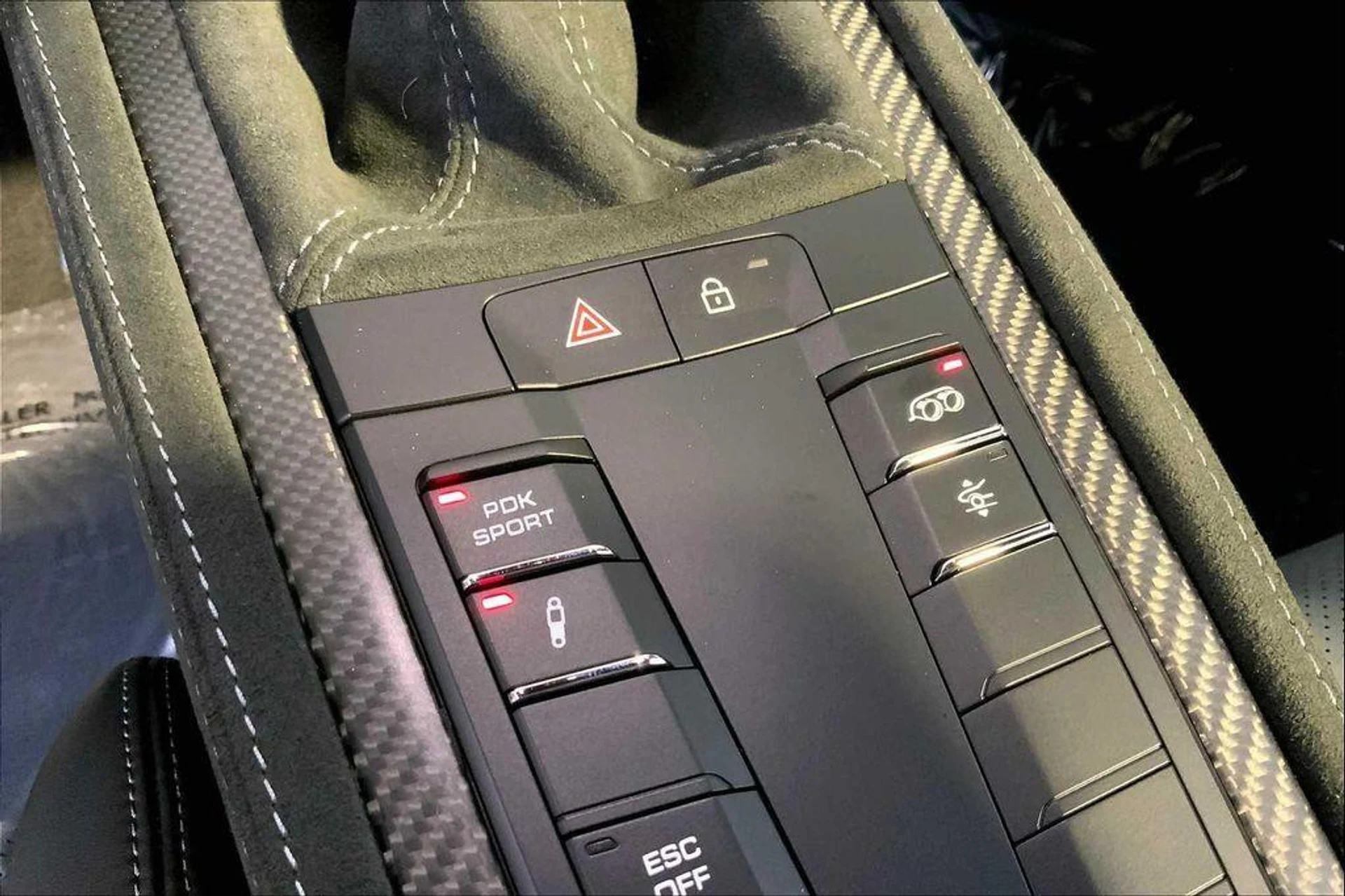 mph024_1866808824_M_F7ij_Wa_Gn_HVZ_Um_UJCY_3_Nb_M4xg_4285b2bc95