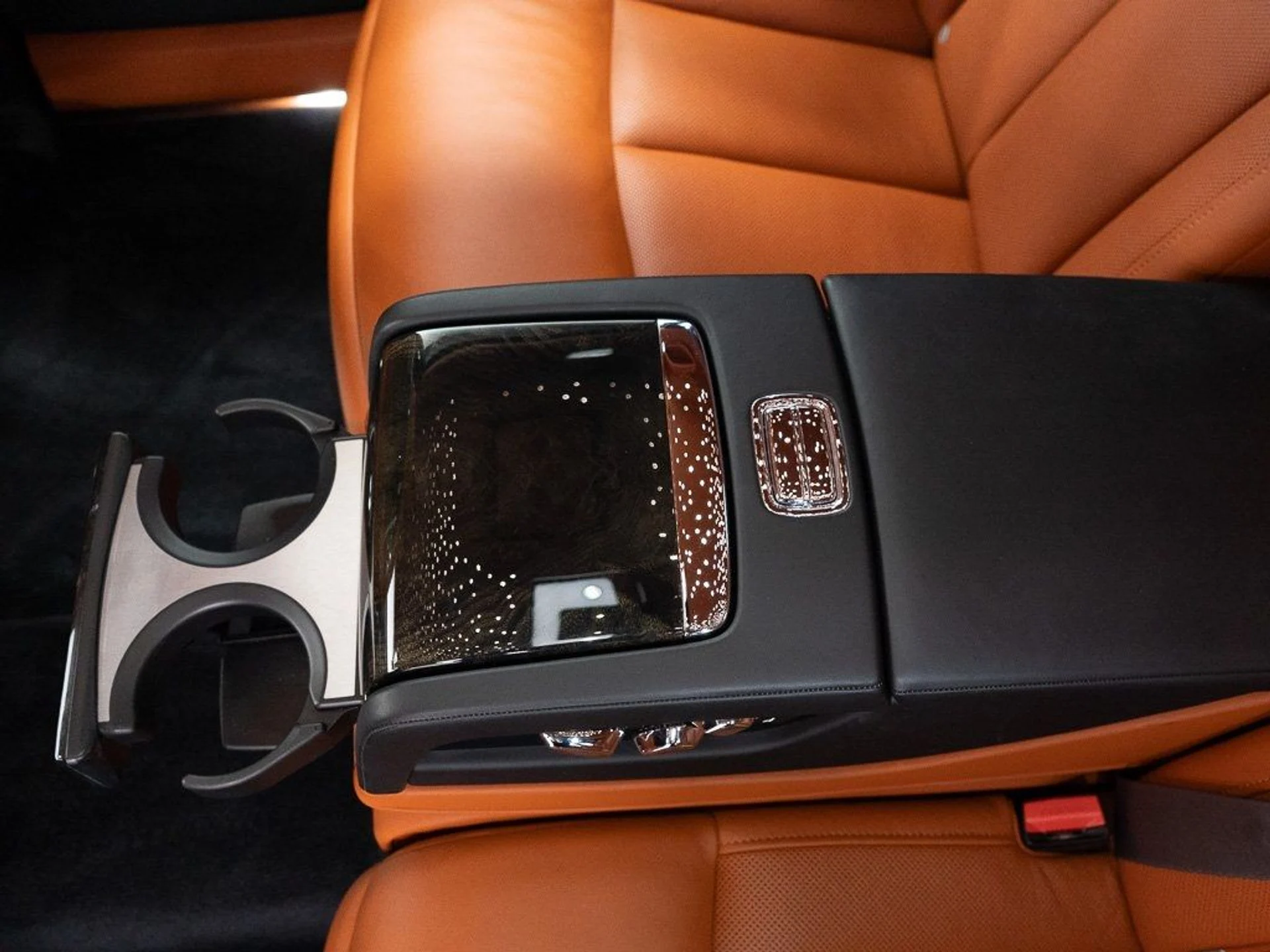 mph024_187044781_22765efa4dc504175df4b29945a1139f_fe1aa63b7d