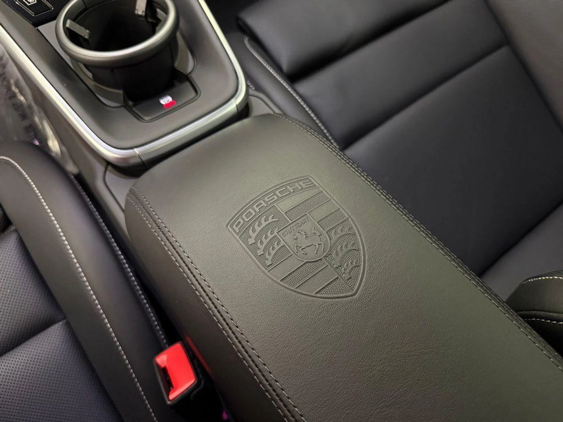 mph024_1877617833_y5_3l_Y_Jq_Fr_X_Zd9ivkn_VW_04g8_A_6383ba72d4