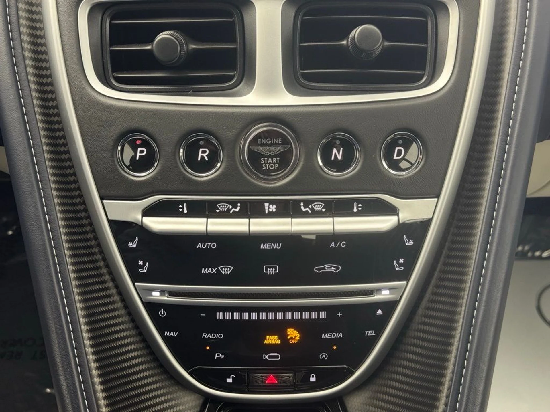 mph024_1879686340_b9lp9z9mme75xcihjcju54ley6t2_a9b6fc3098