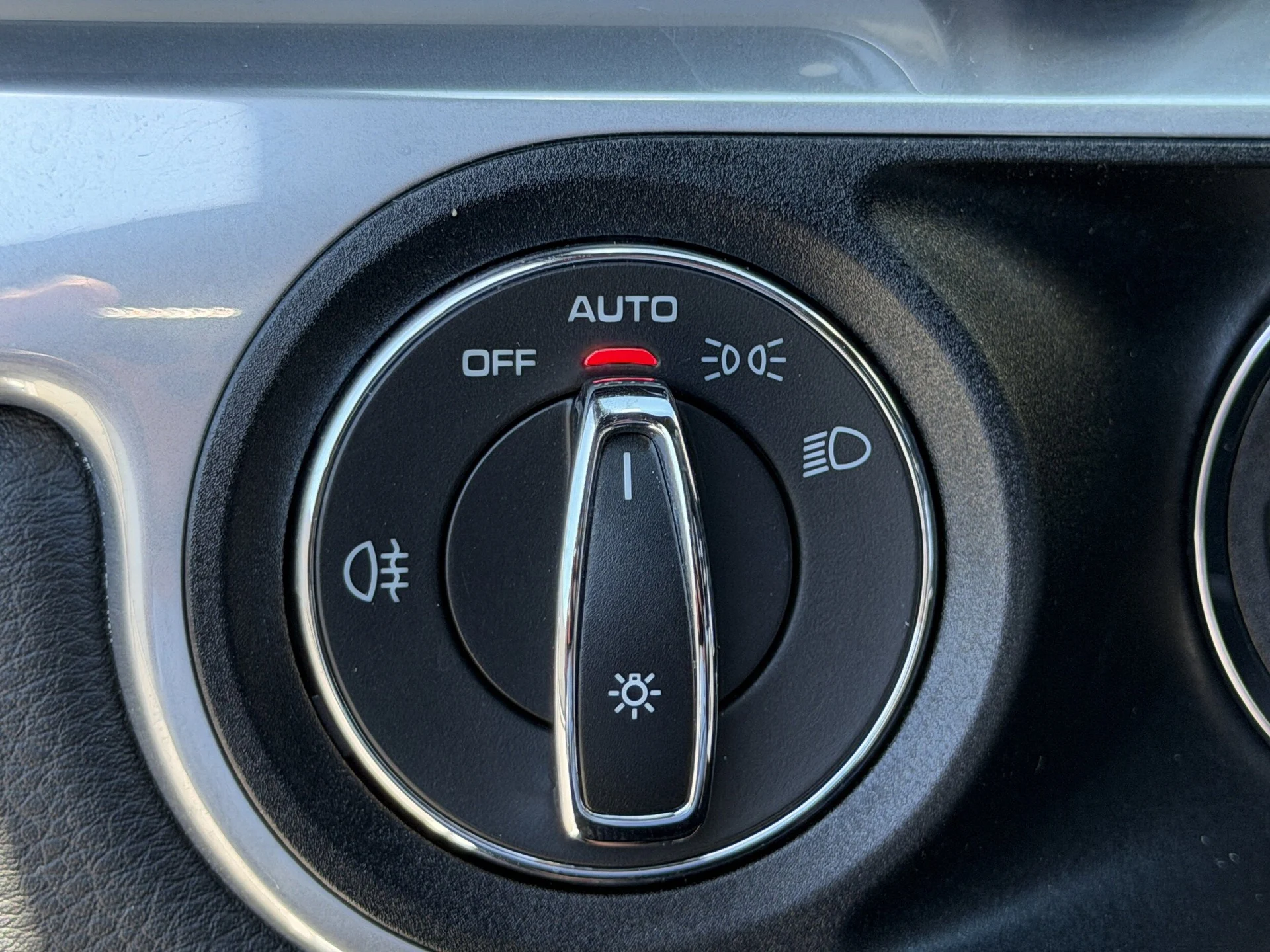 mph024_1883633155_8208293fde9ac1e7f84deabaf0119b8fx_af31acd249