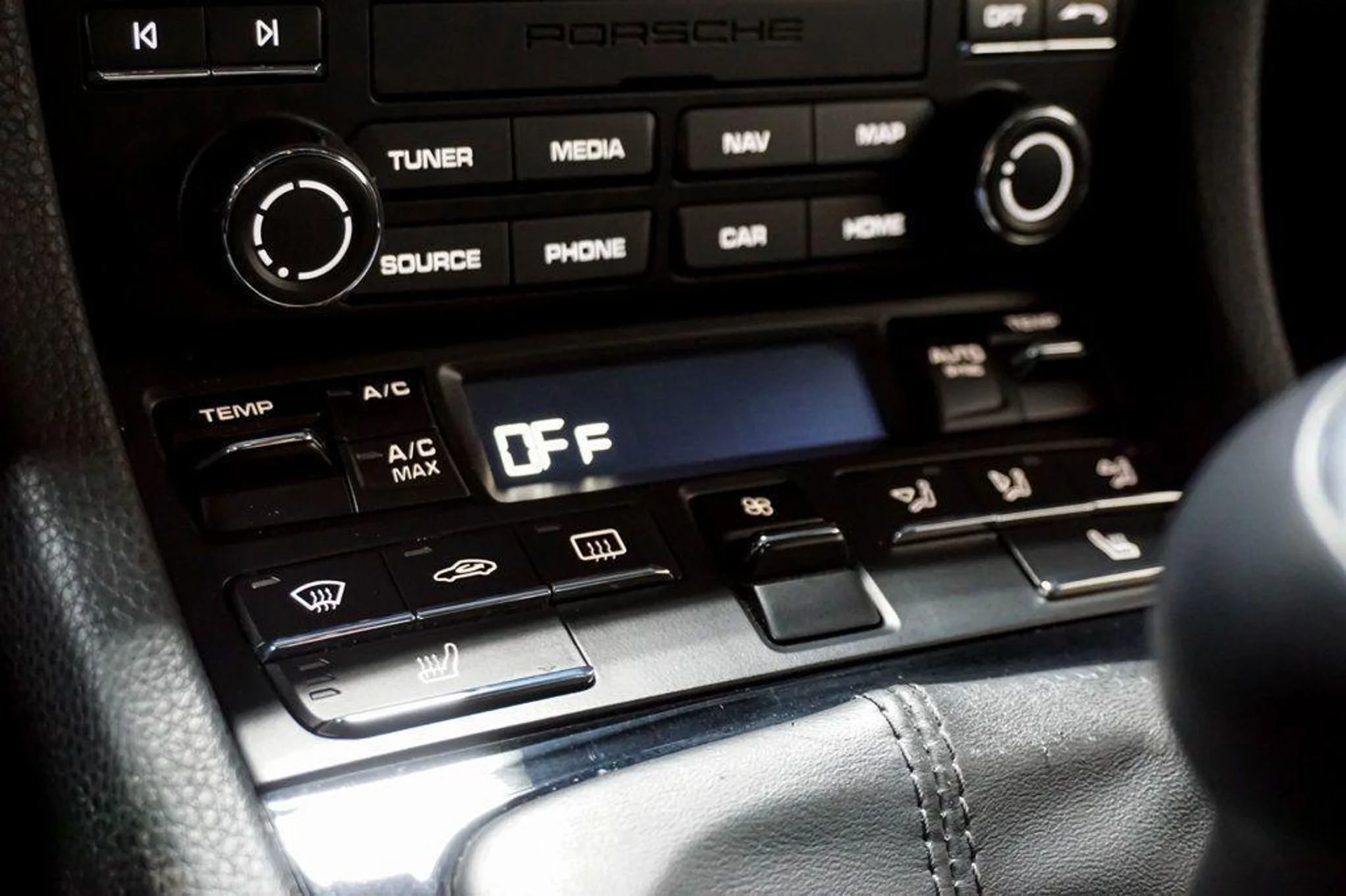 mph024_1887473512_pd_Lh0_HZ_Bt_S_q_J6lm2o_Hy_DQB_2s30_1d4508aed4