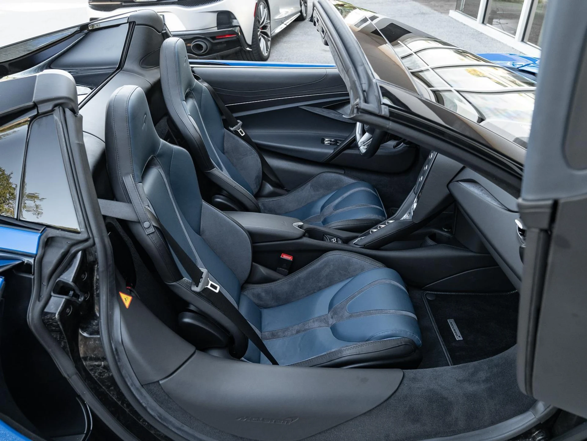 mph024_1891731595_Used_2024_Mc_Laren_750_S_Spider_1774886712_251a047dfe