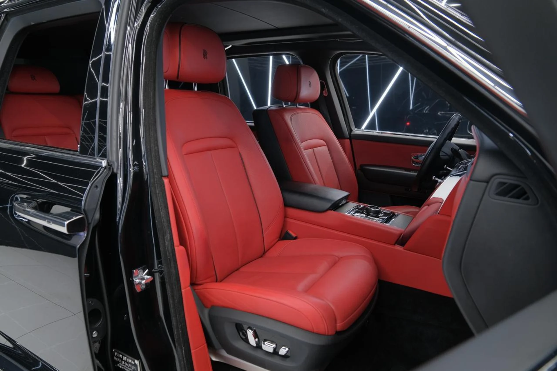 mph024_1893856923_fa7bb4431a24ed68baf1e57c0cee5f1a_0131a2615c