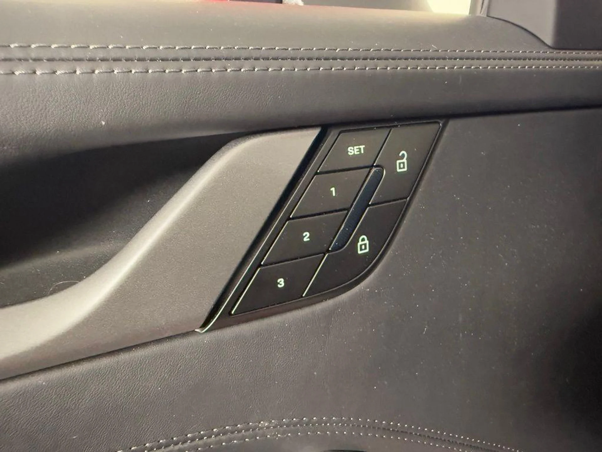 mph024_1897286733_2_P_Gr_UOEUS_Yn29_G77_Er_PN_97_s_VQ_58b6f96827