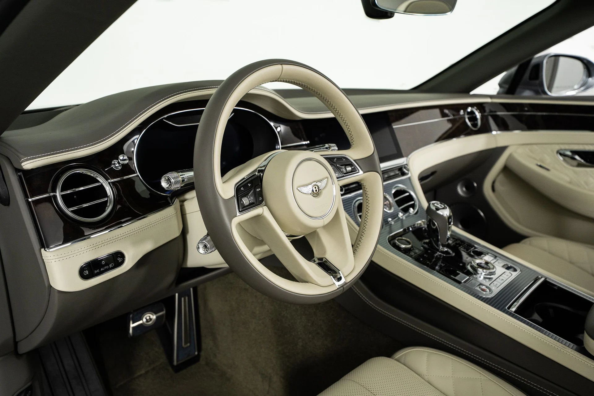 mph024_1903682405_d91411ae_7885_40bd_86b9_d2eab1336a92_3c4b7900ad