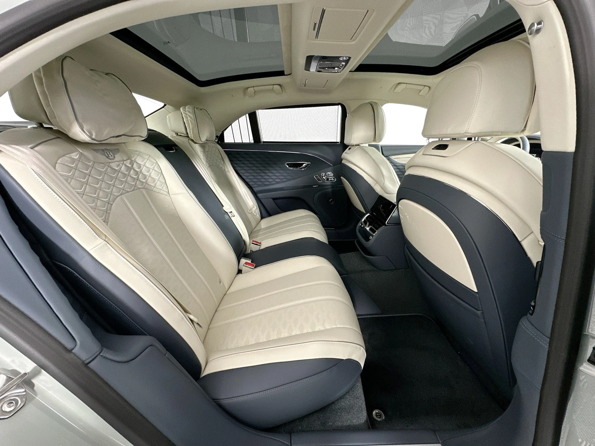 mph024_1906918643_25_23c4796b8c