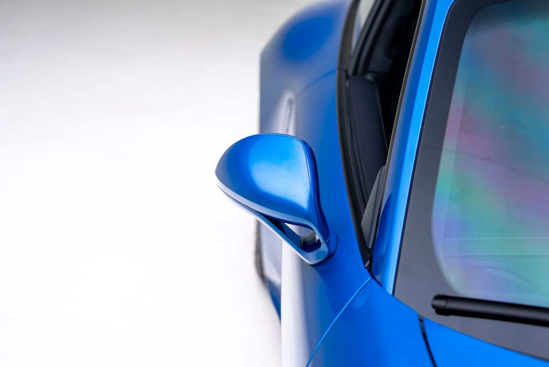 mph024_1912301998_Used_2015_Porsche_911_GT_3_1768869479_5480d08c9e