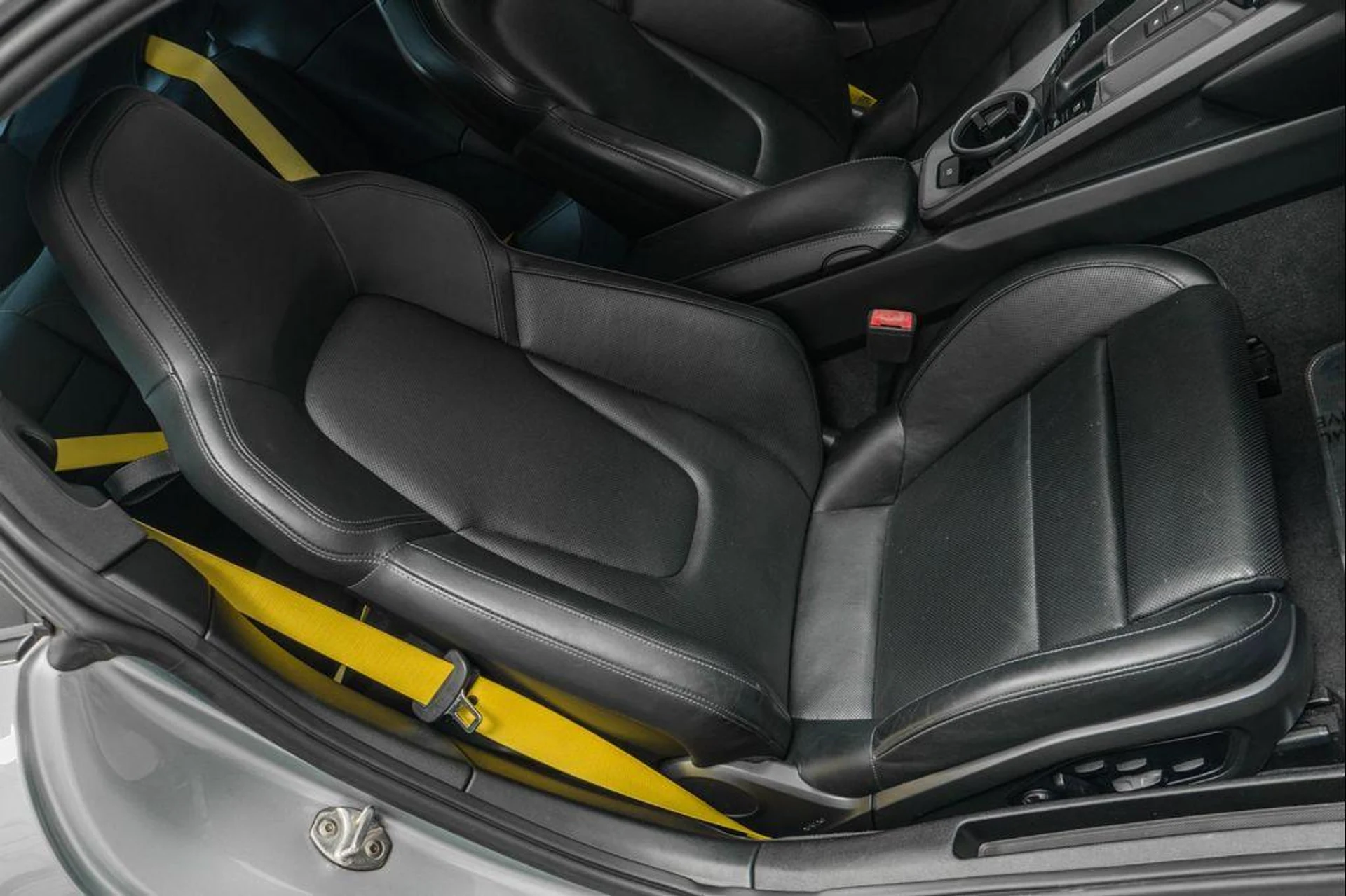 mph024_1916316981_dl_V_Bn7q_K_Mvol_L0_E13_O8abct_JE_M_7d64634e45