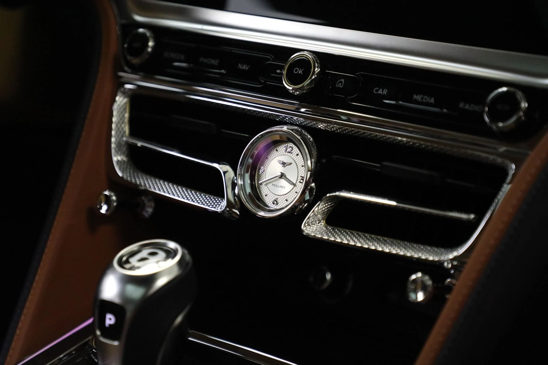 mph024_1917285110_New_2025_Bentley_Flying_Spur_Mulliner_4c1098dbb7