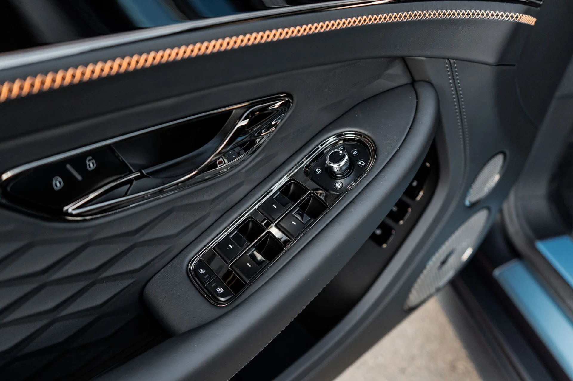 mph024_1919161363_62c9a299_5f8a_4dac_998b_d7b30efcc002_655bd72207