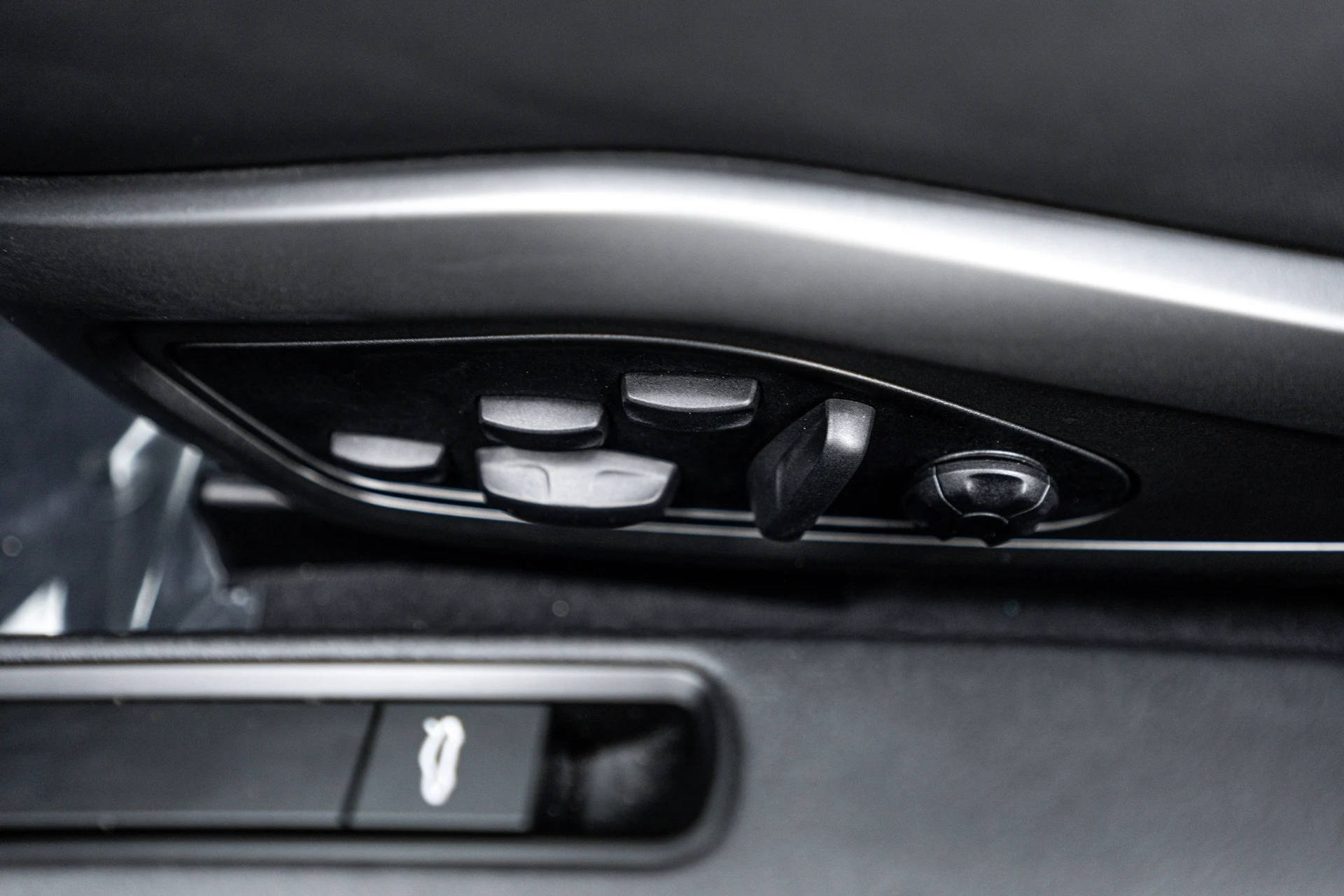 mph024_1925876751_ebbaa7f8551066b006e0877f98f75468_4e25e33a96