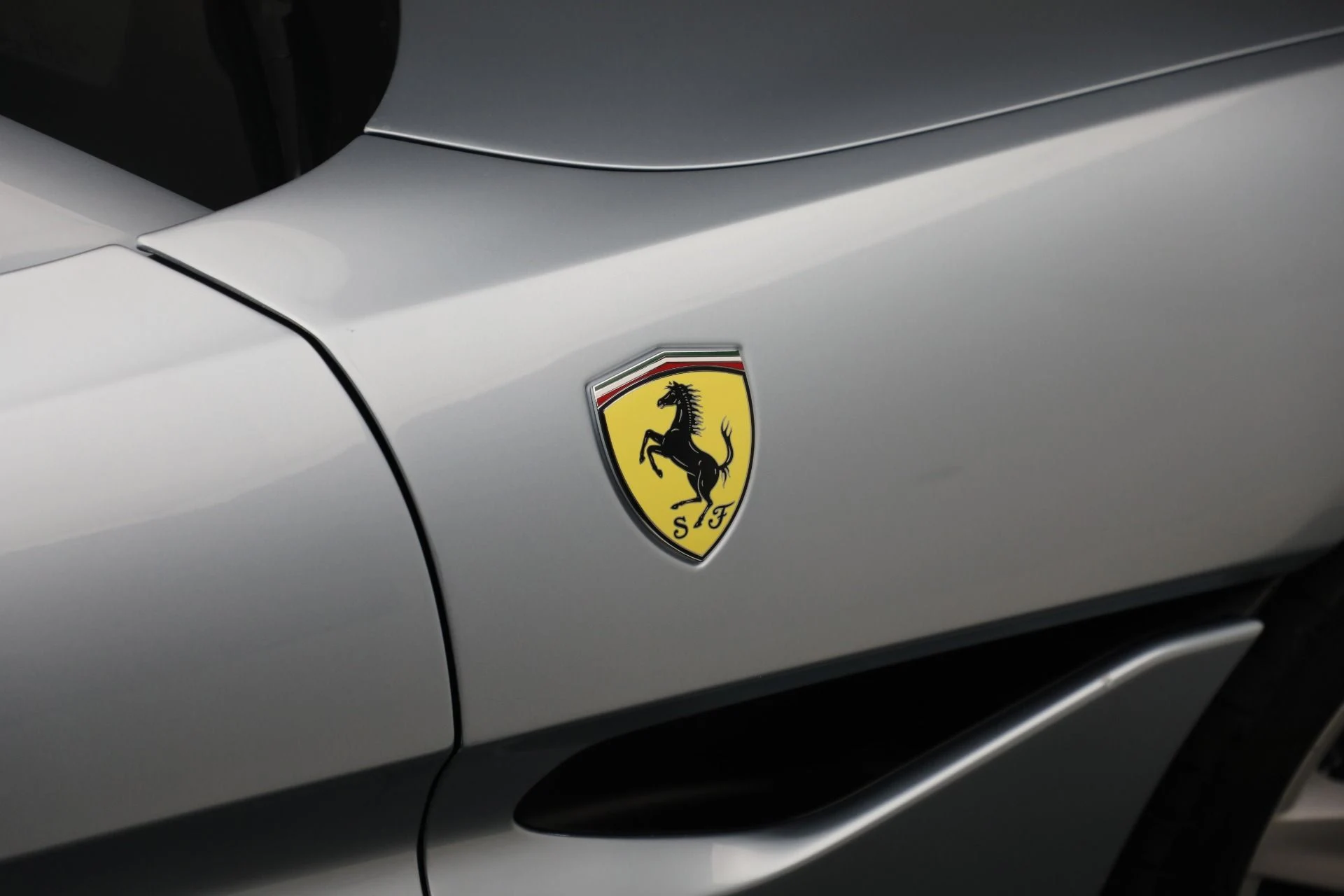 mph024_1926385637_Used_2023_Ferrari_Portofino_M_1762634219_225424710c