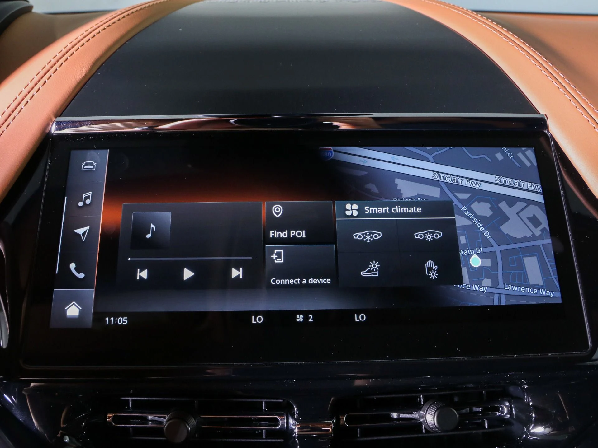 mph024_1930458752_New_2025_Aston_Martin_DBX_707_1758482676_86cd4b7ad6