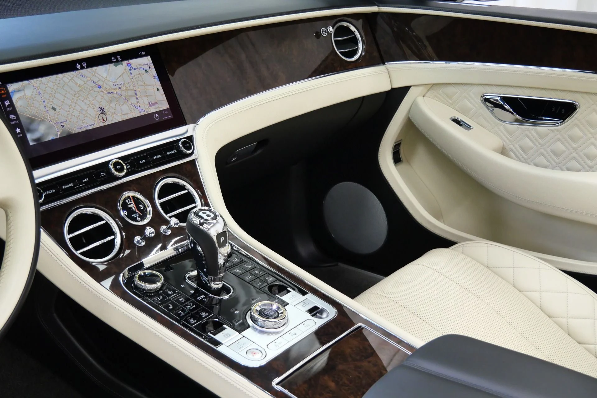 mph024_193137907_Used_2022_Bentley_Continental_GTC_V8_1754511421_86db1b78da