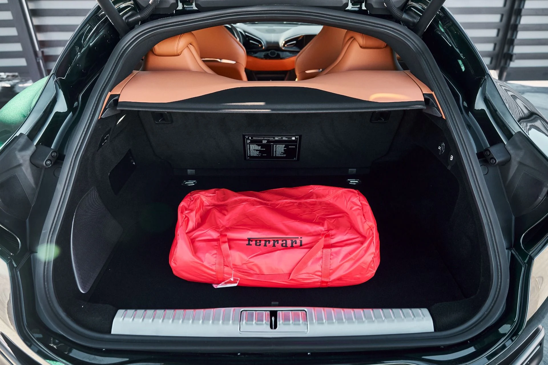 mph024_193409410_Used_2026_Ferrari_Purosangue_1771462120_087013e6b7