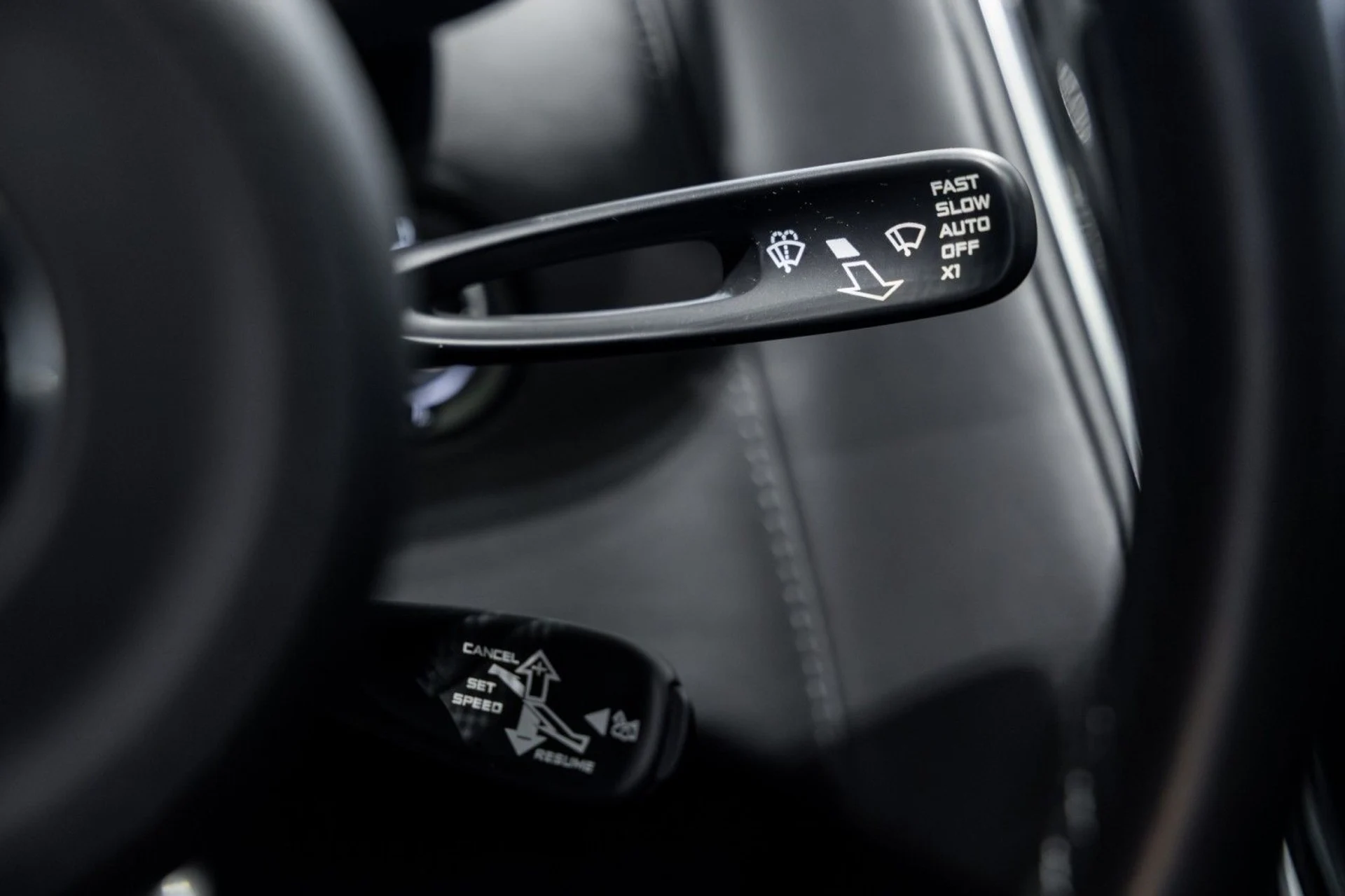 mph024_194078404_Iw_44498845dc