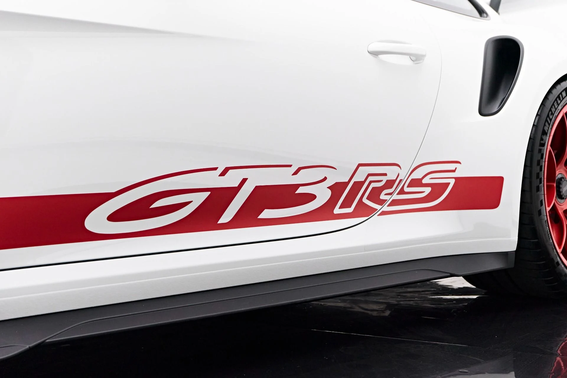 mph024_1942428568_Used_2024_Porsche_911_GT_3_RS_1754680271_f795def1bc
