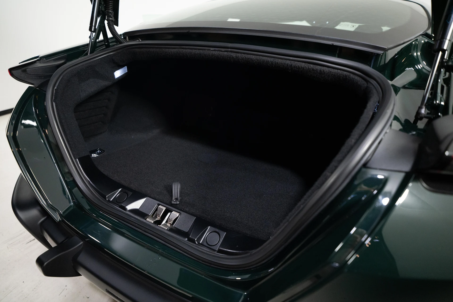 mph024_1946586595_85ff9d0e1bd1bfed9b9ec6b60c405b23_fe537ef187