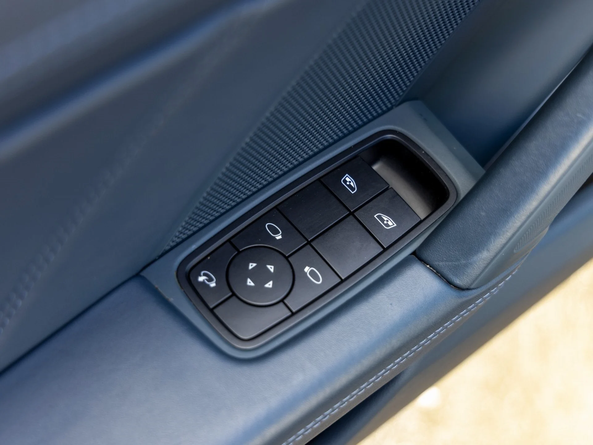 mph024_1948118645_25_b8f5f2c6c1