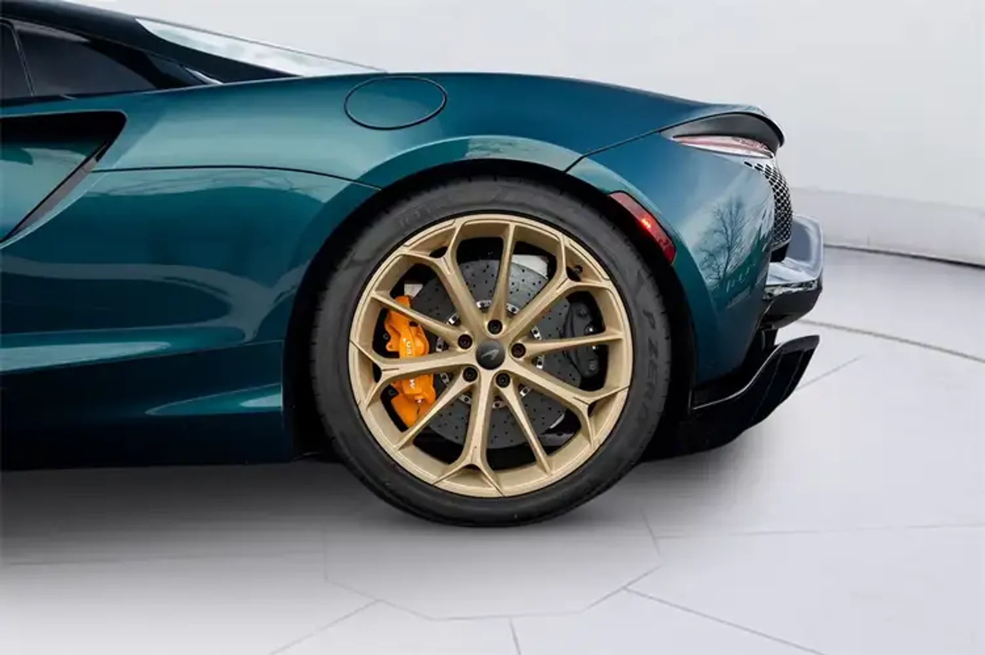 mph024_195043201_W_Lsz_Gv_Evar_Kv7f_I2_med_34ab19c207