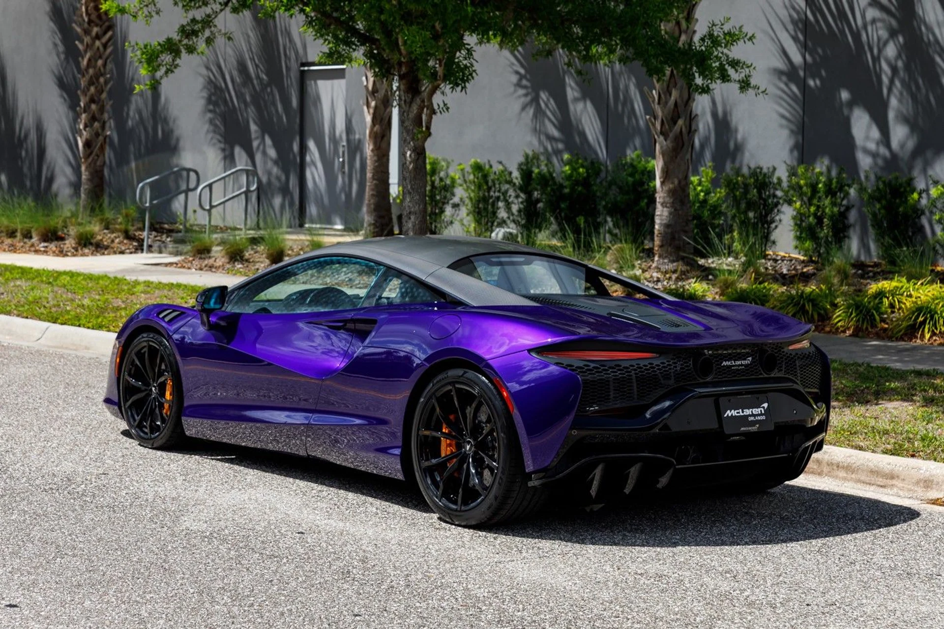 mph024_1950634617_362_p25_l_be46a76c34