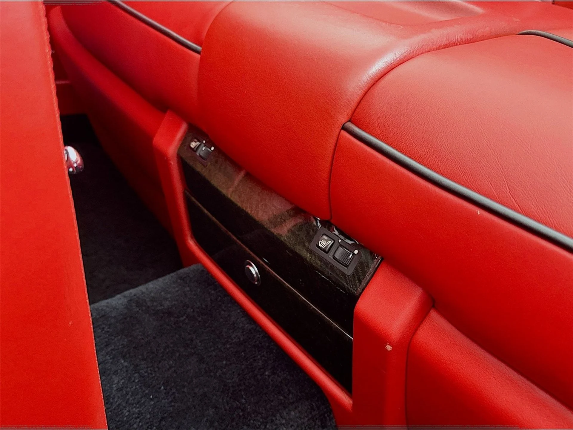 mph024_1952219505_30617ecf75817194a916a6f6aa0b95dbx_0ef5821540