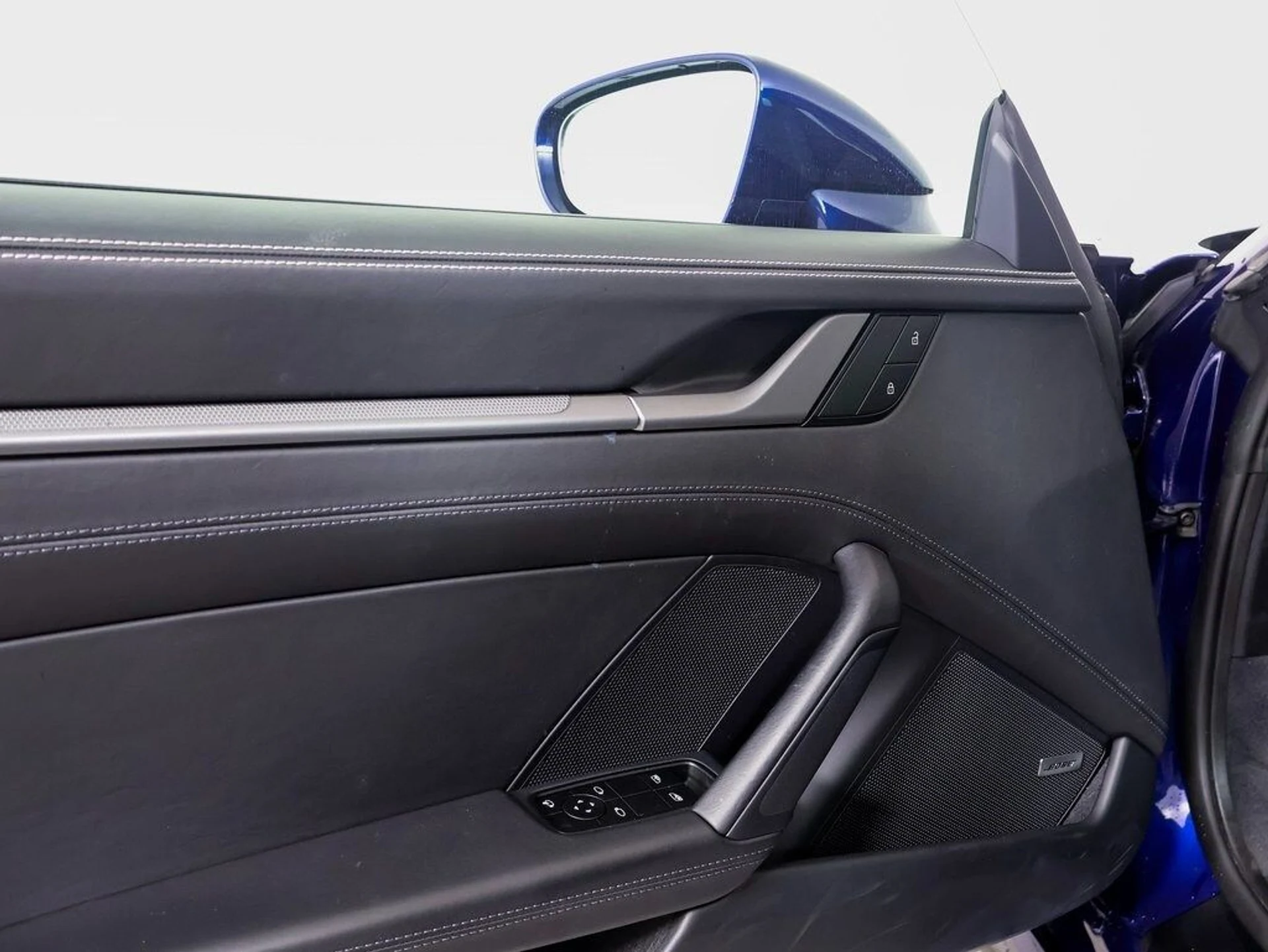 mph024_1958449203_1ef1a67f9c3fc8174646b7b2bafac48fx_d4987a8965