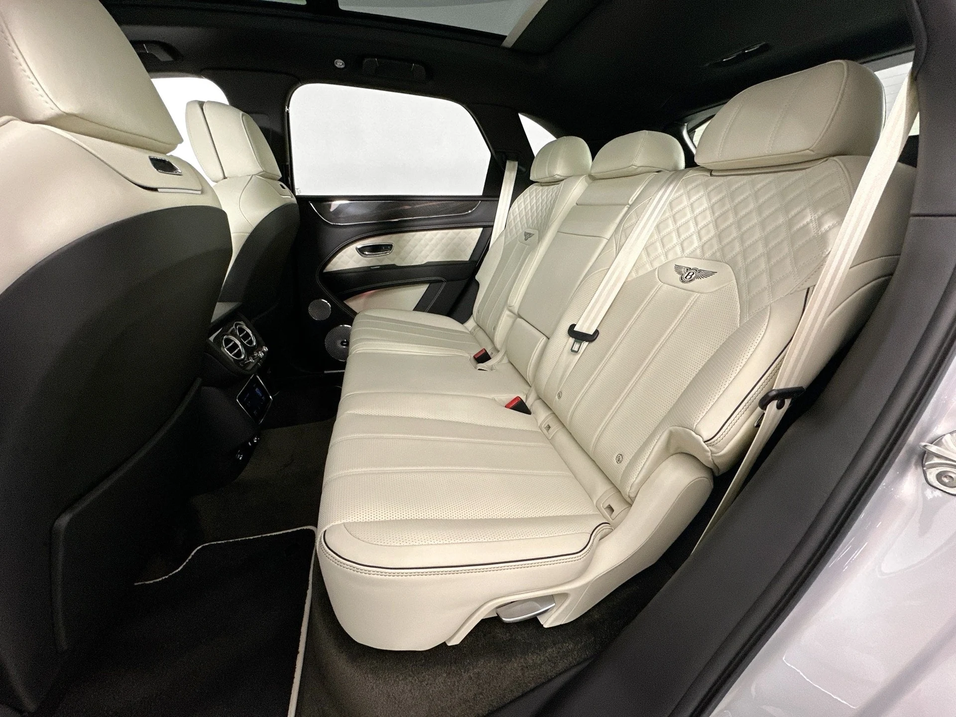 mph024_1960531206_25_6c5830d8b2