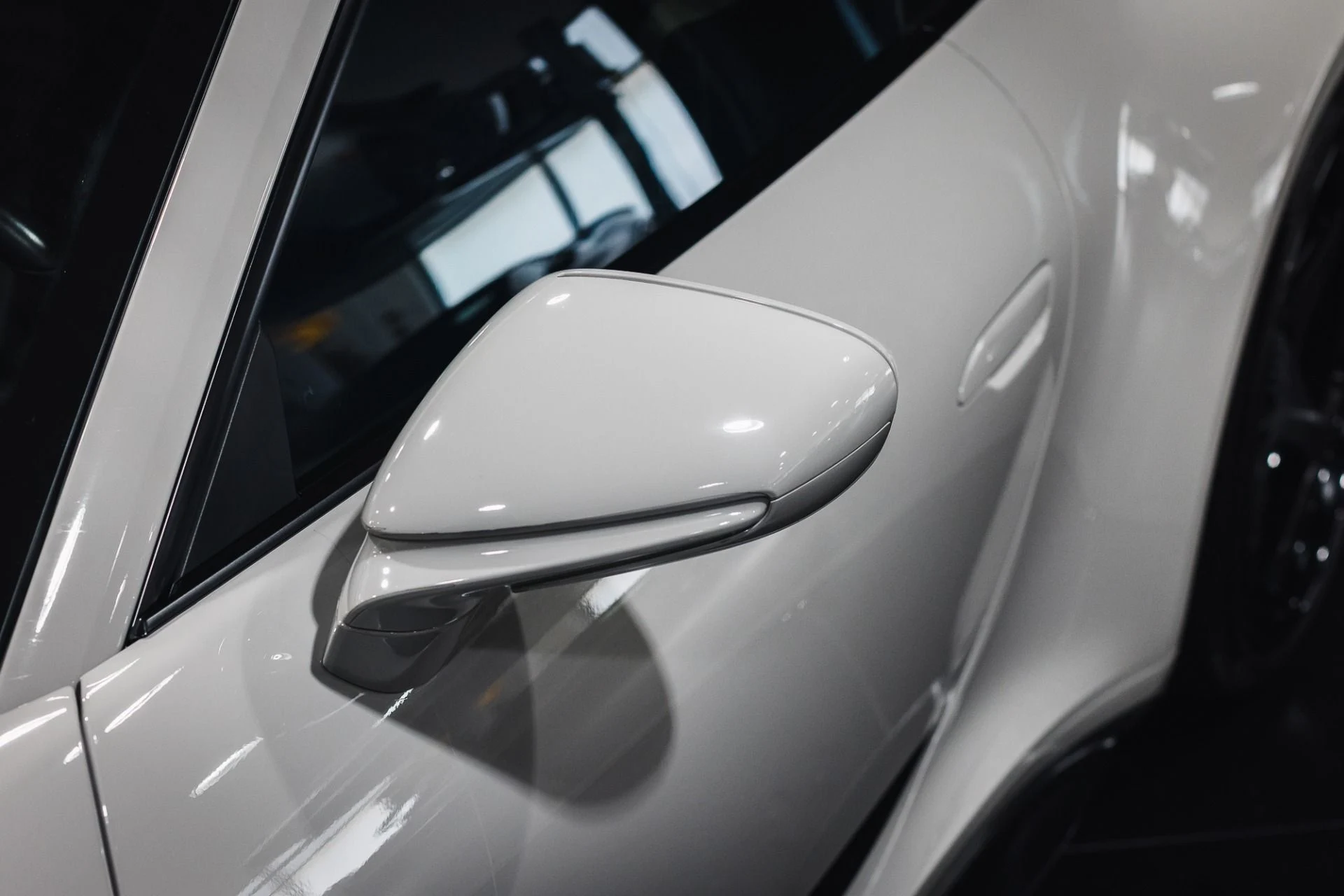 mph024_1966224182_Used_2022_Porsche_911_GT_3_Chalk_CC_Bs_Tasteful_Upgrades_1775764800_fd1ab2d3a1