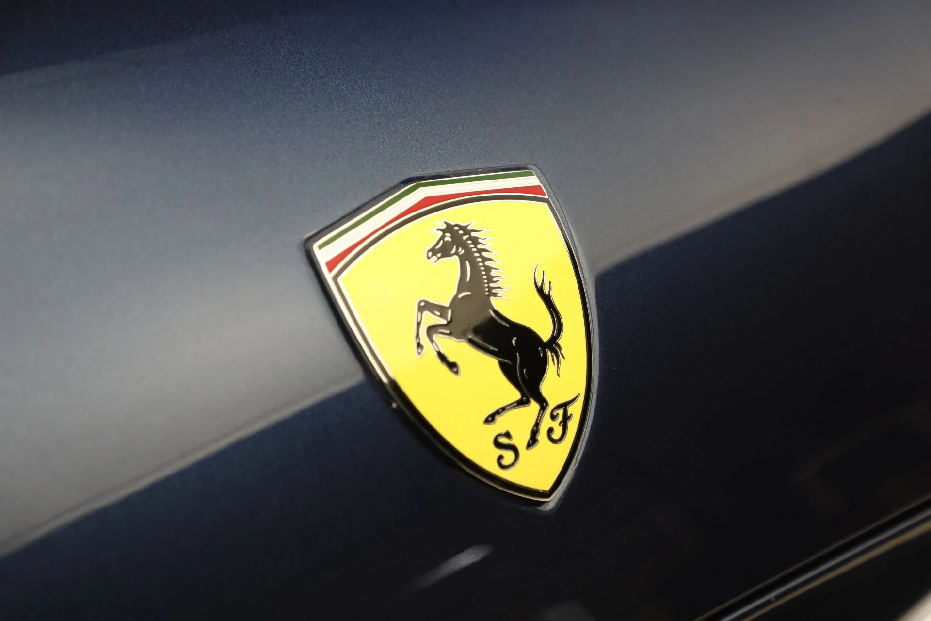 mph024_1976968768_Used_2025_Ferrari_12_Cilindri_1790609468_f008b06359