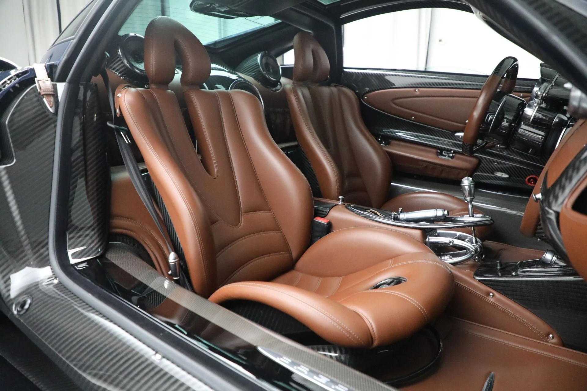 mph024_198141825_Used_2014_Pagani_Huayra_Tempesta_682126d452