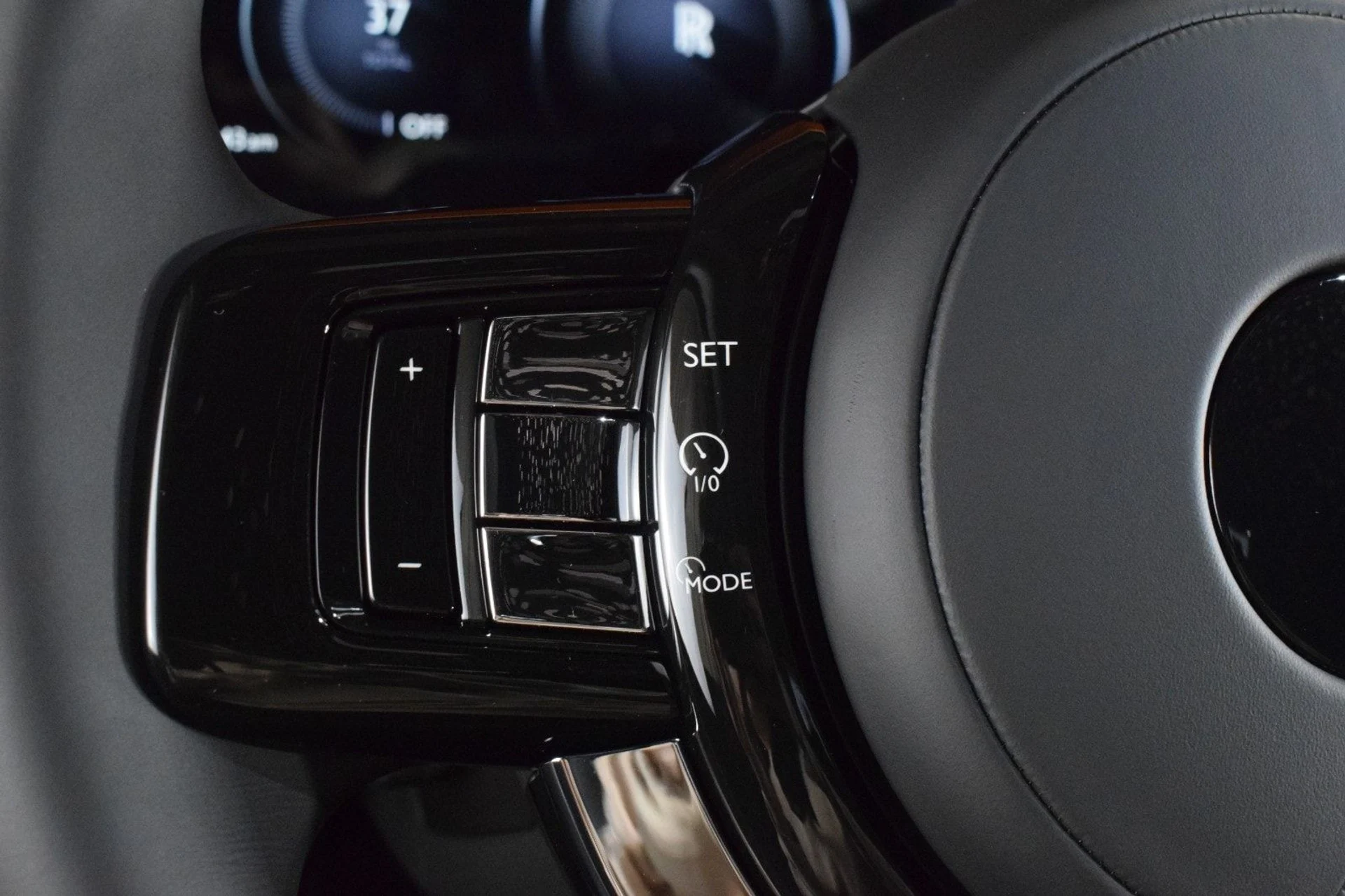 mph024_1993043846_a60d2e556d7a1423709ce0be30d18dc6x_240d76f143